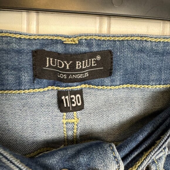 Judy Blue Relaxed Fit Medium Wash Jeans L11 - Picture 3 of 5